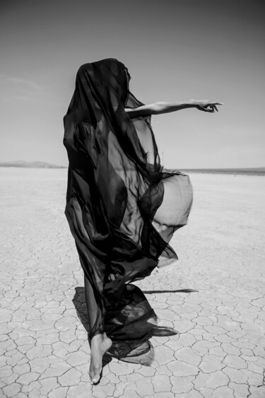 Photographie intitulée "Desert Ghost I" par Gregory Prescott, Œuvre d'art originale, Photographie numérique