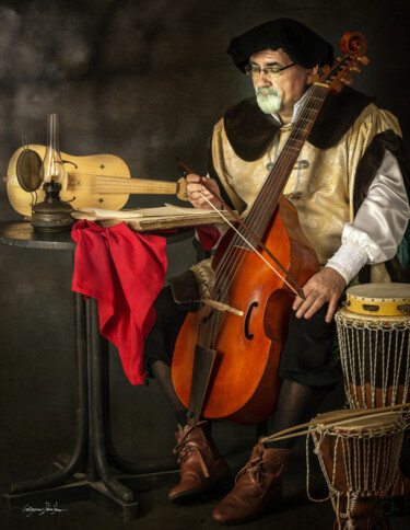Fotografie getiteld "Medieval Singer" door Grigore Roibu, Origineel Kunstwerk, Digitale fotografie