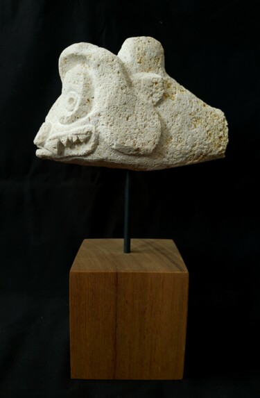 Sculpture titled "Gargouille" by Guillaume Campredon, Original Artwork, Stone