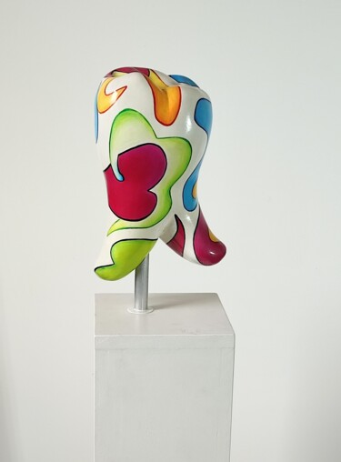 Skulptur mit dem Titel "dancing tooth" von Hans Josef Fischbach, Original-Kunstwerk, Ton