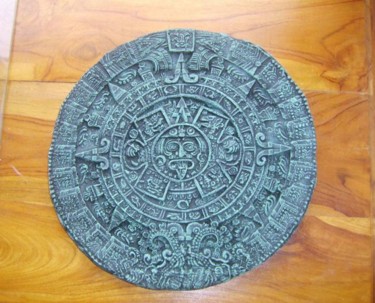 Скульптура под названием "Calendrier aztèque" - S Eymond Laritaz, Подлинное произведение искусства