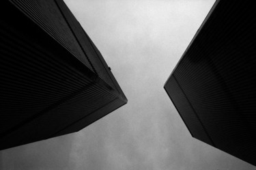 Fotografie mit dem Titel "Twin Towers, New Yo…" von Heinz Baade, Original-Kunstwerk