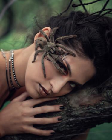 摄影 标题为“Lady of spider” 由Янина Ермакова, 原创艺术品, 数字打印