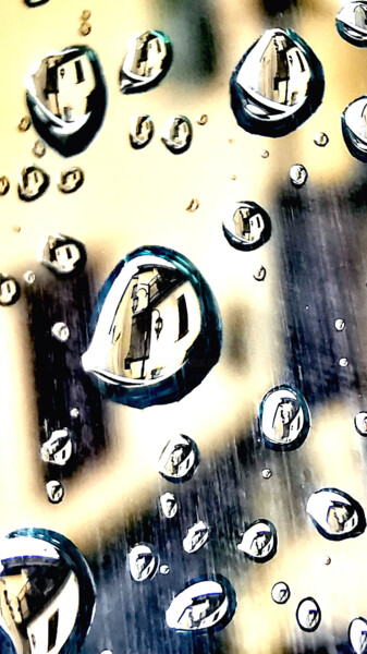Photography titled "Raindrops of Lili M…" by Ingrid Blaurock, Original Artwork, Digital Photography