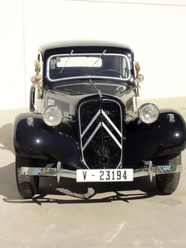 Fotografie mit dem Titel "Citroen Traction Av…" von Insideportugal, Original-Kunstwerk, Digitale Fotografie