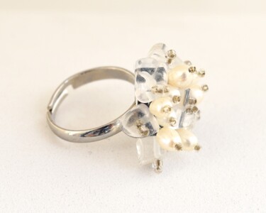 Design intitulée "Cluster ring with r…" par Irena Zelickman, Œuvre d'art originale, Bijoux