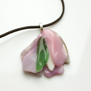 Design intitolato "Pendant - lilac flo…" da Irina Dotter, Opera d'arte originale, Accessori