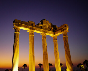 「Temple of Apollo in…」というタイトルの写真撮影 Irina Bbotaによって, オリジナルのアートワーク, デジタル