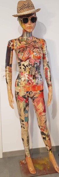 Κολάζ με τίτλο "Paper Woman" από Isabelle Blondel, Αυθεντικά έργα τέχνης, Πλαστική ύλη