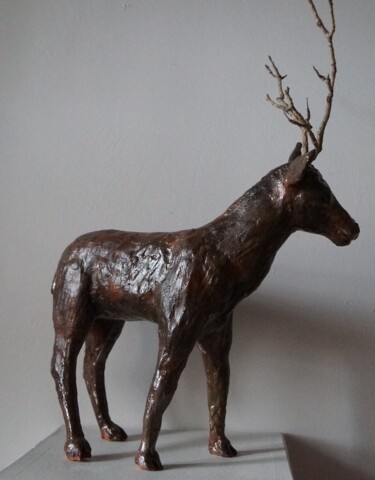 Sculpture titled "CERF" by Isabelle Zwang, Original Artwork, Ceramics