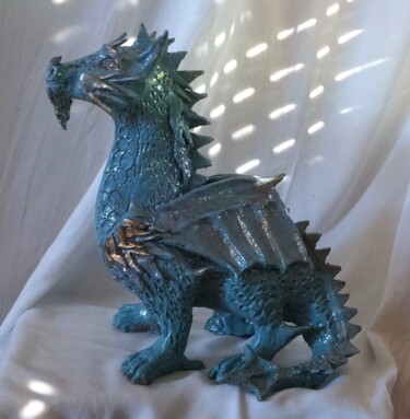 Sculpture titled "DRAGON" by Isabelle Zwang, Original Artwork, Terra cotta