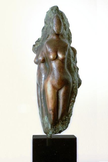 Sculpture titled "Ancient goddess" by Jacqueline De Vaan, Original Artwork