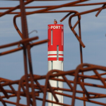 Fotografia intitulada "Chantier au port 1" por Jacques Jégo, Obras de arte originais, Fotografia Não Manipulada