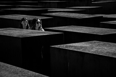 「Berlin. Memorial to…」というタイトルの写真撮影 Jarek Sieczkowskiによって, オリジナルのアートワーク, 操作されていない写真