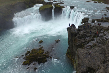 Photographie intitulée "Cascades d'Islande 2" par Jean-Claude Mathier, Œuvre d'art originale, Photographie numérique