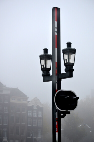 Fotografie getiteld "Dans le port d'Amst…" door Jean-Jacques Boisseau, Origineel Kunstwerk, Niet gemanipuleerde fotografie