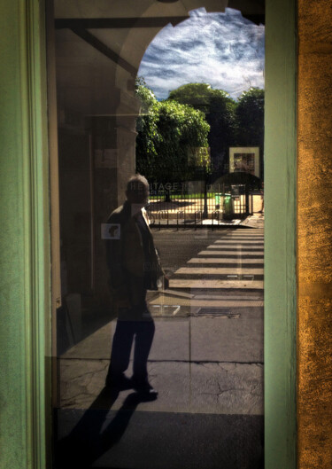 Photographie intitulée "sous les arcades" par Jean Louis Giudicelli, Œuvre d'art originale, Photographie numérique