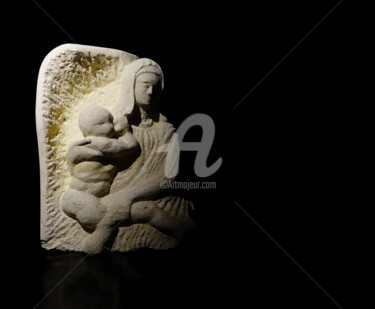 Sculpture intitulée "Vierge à l'enfant" par Jean Noël Gilabert, Œuvre d'art originale, Pierre
