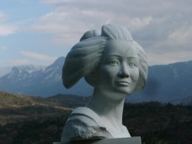 Rzeźba zatytułowany „Geisha Sen Saké” autorstwa Jean-Paul Daire, Oryginalna praca, Kamień