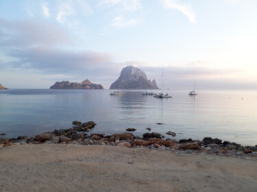 Photographie intitulée "Le rocher à Ibiza" par Jean-Pierre Duquaire, Œuvre d'art originale, Photographie numérique