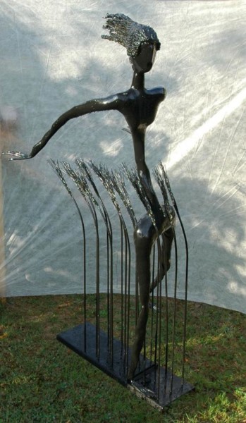 Skulptur mit dem Titel "Le vent" von Jean Remaury, Original-Kunstwerk, Metalle