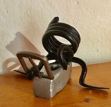 Skulptur mit dem Titel "Lecture à cheval 1" von Jean-Yves Grossiord, Original-Kunstwerk, Metalle