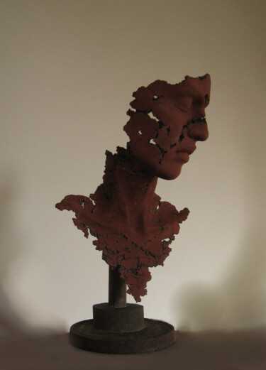 Sculpture intitulée "buste rouge volé, p…" par Jean-Yves Verne, Œuvre d'art originale, Ciment