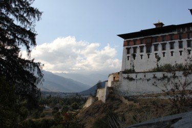 Fotografia intitolato "DZONG BHOUTANAIS…" da Jeannette Allary, Opera d'arte originale