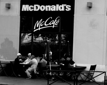 "Mc Cafe, Paris" başlıklı Fotoğraf Jo Tuck tarafından, Orijinal sanat, Dijital Fotoğrafçılık