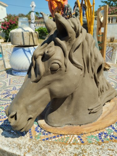 Skulptur mit dem Titel "Horse head" von Joaquín A. Sales, Original-Kunstwerk, Terra cotta