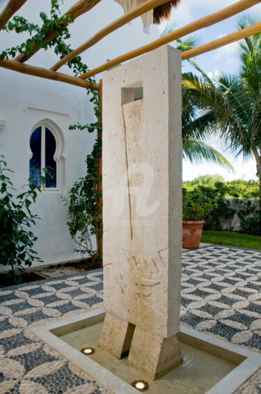 Escultura titulada "HOMBRE" por Juan Rojas, Obra de arte original, Piedra