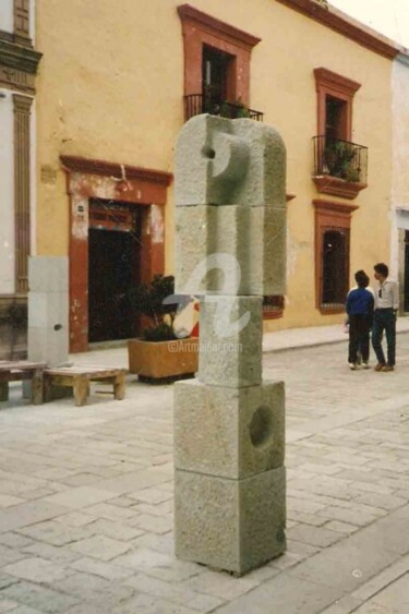 Scultura intitolato "OBSERVATORIO" da Juan Rojas, Opera d'arte originale