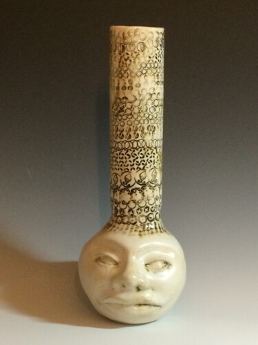 Scultura intitolato "Guardian Bottle" da Juarez Hawkins, Opera d'arte originale, Ceramica