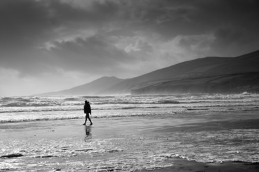 Photographie intitulée "At the beach" par Jure Kralj, Œuvre d'art originale, Photographie numérique