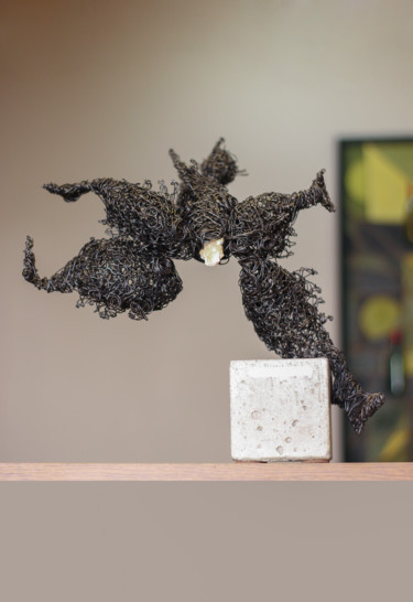 Скульптура под названием "Feast (40x40x30 4.2…" - Karen Axikyan, Подлинное произведение искусства, Металлы