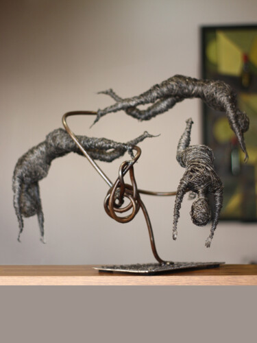 Sculptuur getiteld "Three wishes (39x59…" door Karen Axikyan, Origineel Kunstwerk, Metalen