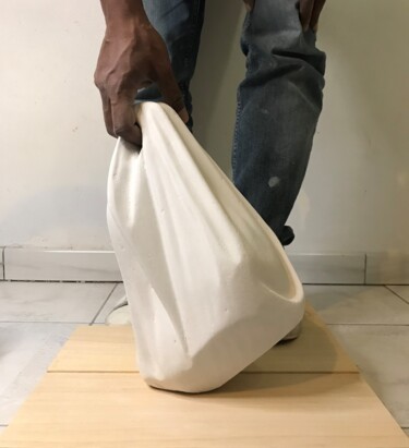 Скульптура под названием "Mise en abyme 2" - Kassim Baudry, Подлинное произведение искусства, Газобетон