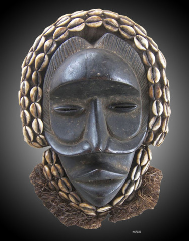 Sculpture titled "Masque Dan de la co…" by Kebe, Original Artwork, Wood