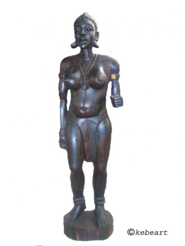 Sculptuur getiteld "Statuette en ébéne…" door Kebe, Origineel Kunstwerk