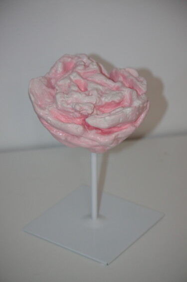 Sculpture intitulée "Pink Bud" par Kseniya Redina, Œuvre d'art originale, Plâtre