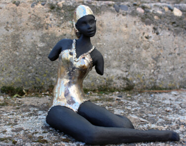 Скульптура под названием "Les filles de Mélos" - Lady Caviar, Подлинное произведение искусства, Керамика