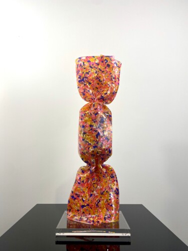 Sculpture titled "Wrapping Bonbon Cel…" by Laurence Jenk, Original Artwork, Plastic