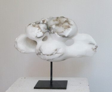 Scultura intitolato "Petit nuage VI" da Laurent Boucheron, Opera d'arte originale, Pietra