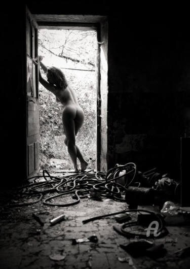 Photographie intitulée "Humain abandonné" par Laurent Ringeval, Œuvre d'art originale, Photographie non manipulée