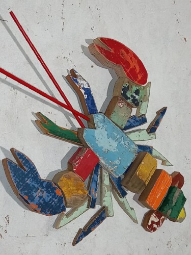 Sculpture titled "petit homard" by Jean René Petibon, Original Artwork, Wood