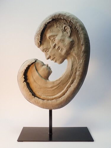 Scultura intitolato "Love at first sight" da Lieve Krols, Opera d'arte originale, Argilla polimerica