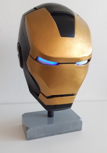 Escultura intitulada "iron man BLACK&GOLD" por Lightboarder, Obras de arte originais, Resina