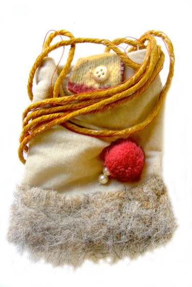 Textilkunst mit dem Titel "Bolso 1" von Liliana Kancepolski, Original-Kunstwerk, Stoff