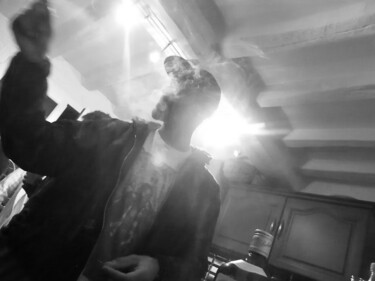 Photographie intitulée "Smoke Area" par Lord Faz, Œuvre d'art originale, Photographie non manipulée