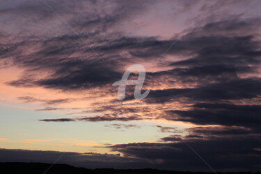 Fotografie getiteld "Sooted Sky_2" door Glenn Michael Morley, Origineel Kunstwerk, Digitale fotografie